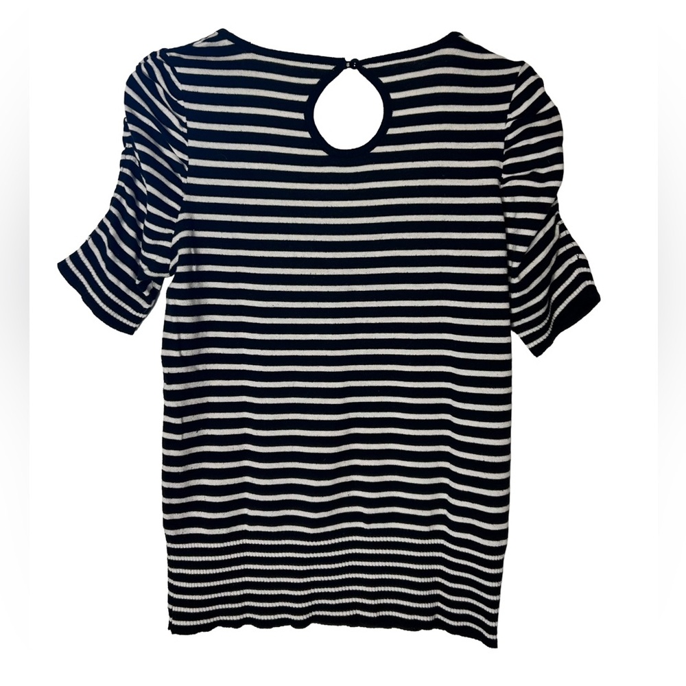 Black and White‎ Striped Tee